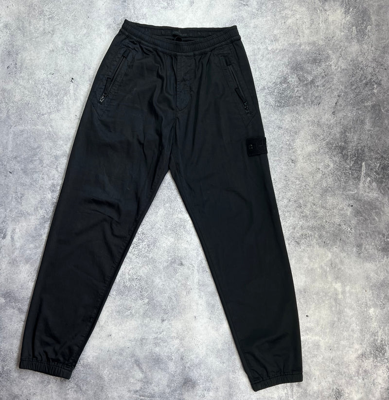 Stone island 2021 black ghost cargo trousers