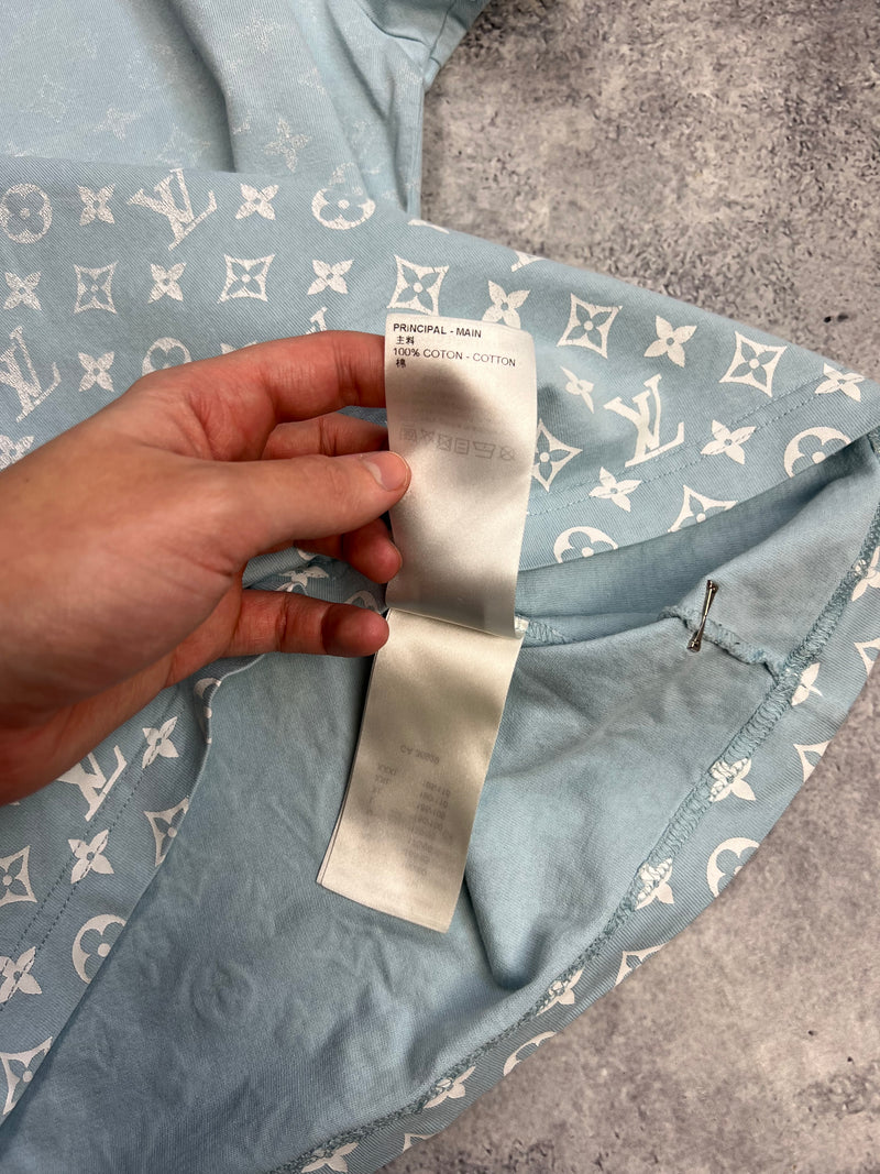 Louis Vuitton baby blue Gradient tee