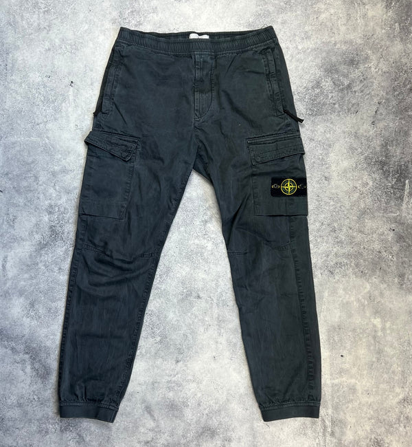 Stone island 2022 black cargo trousers